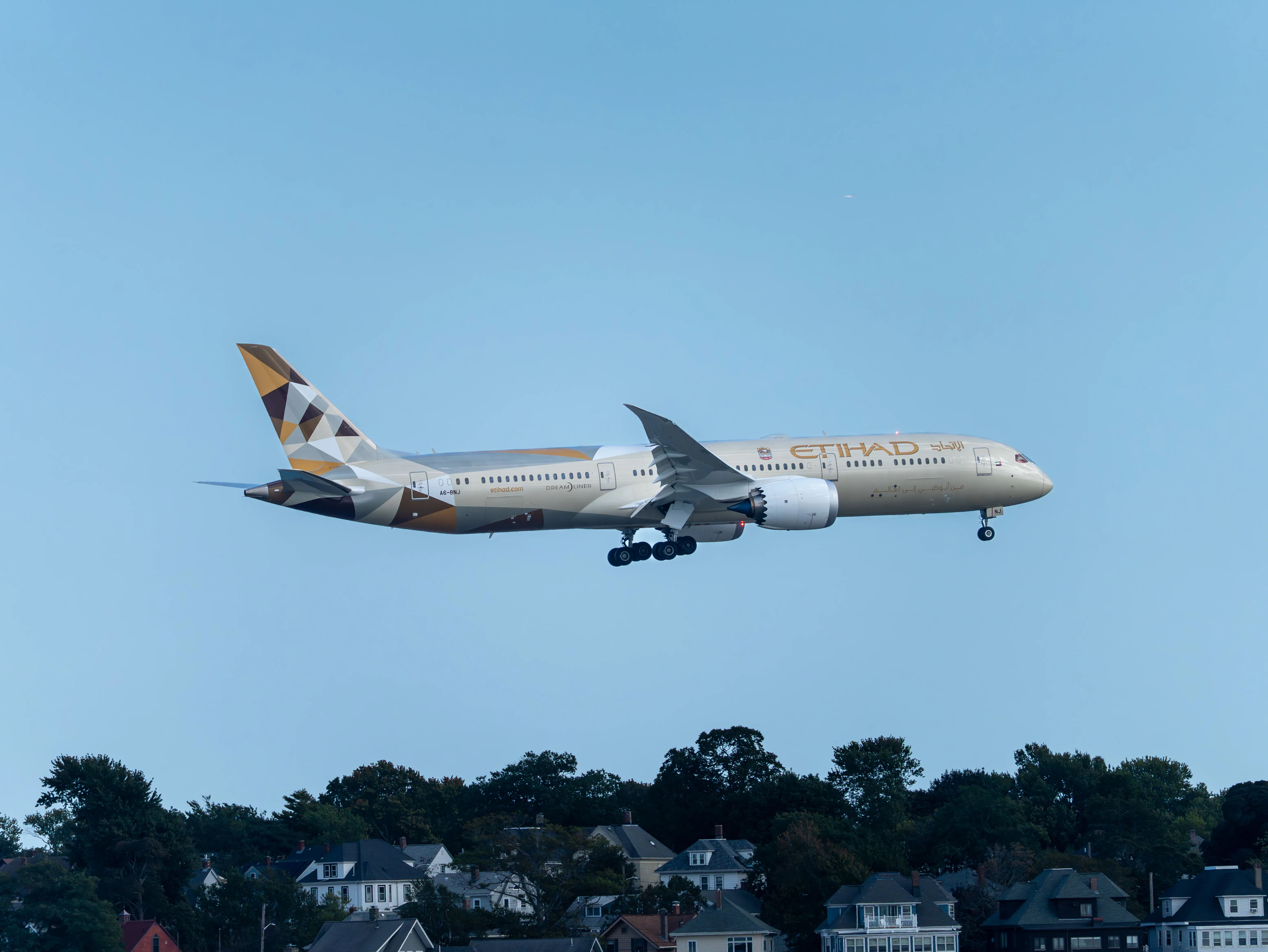 Etihad Airways Boeing B787-9 Dreamliner (registration number A6-BNJ) making final approach to the runway 22L